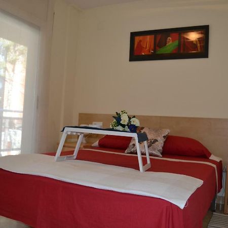 Luminoso Y Amplio Apartamento En Salou Con Piscina Apartment Luaran gambar