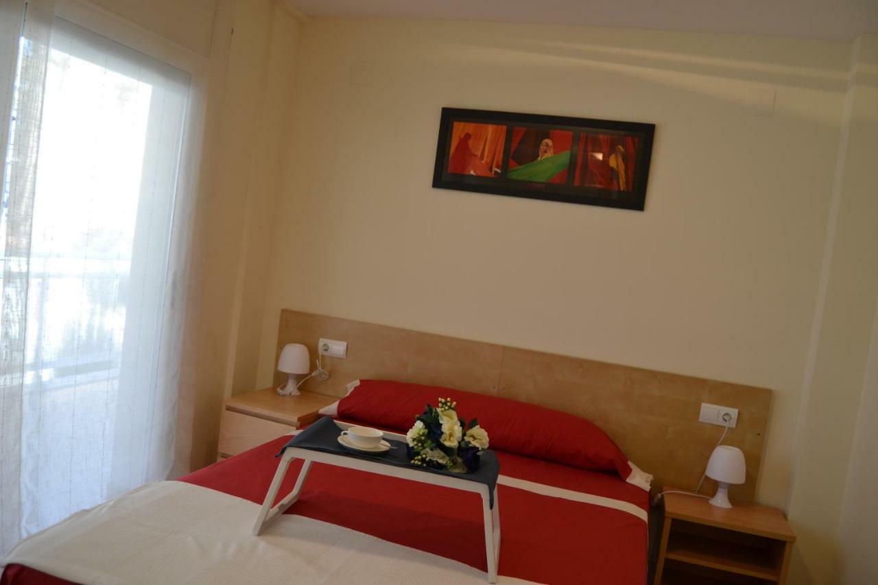 Luminoso Y Amplio Apartamento En Salou Con Piscina Apartment Luaran gambar