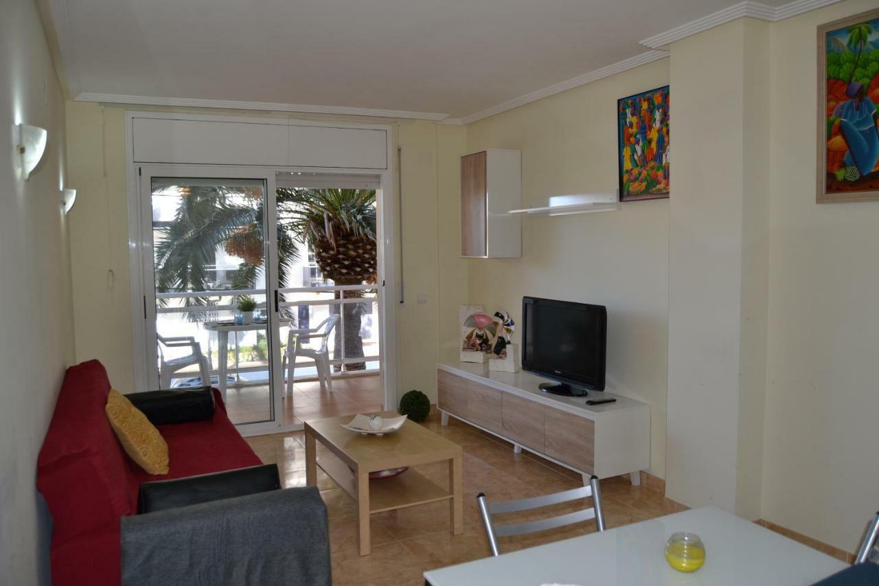 Luminoso Y Amplio Apartamento En Salou Con Piscina Apartment Luaran gambar
